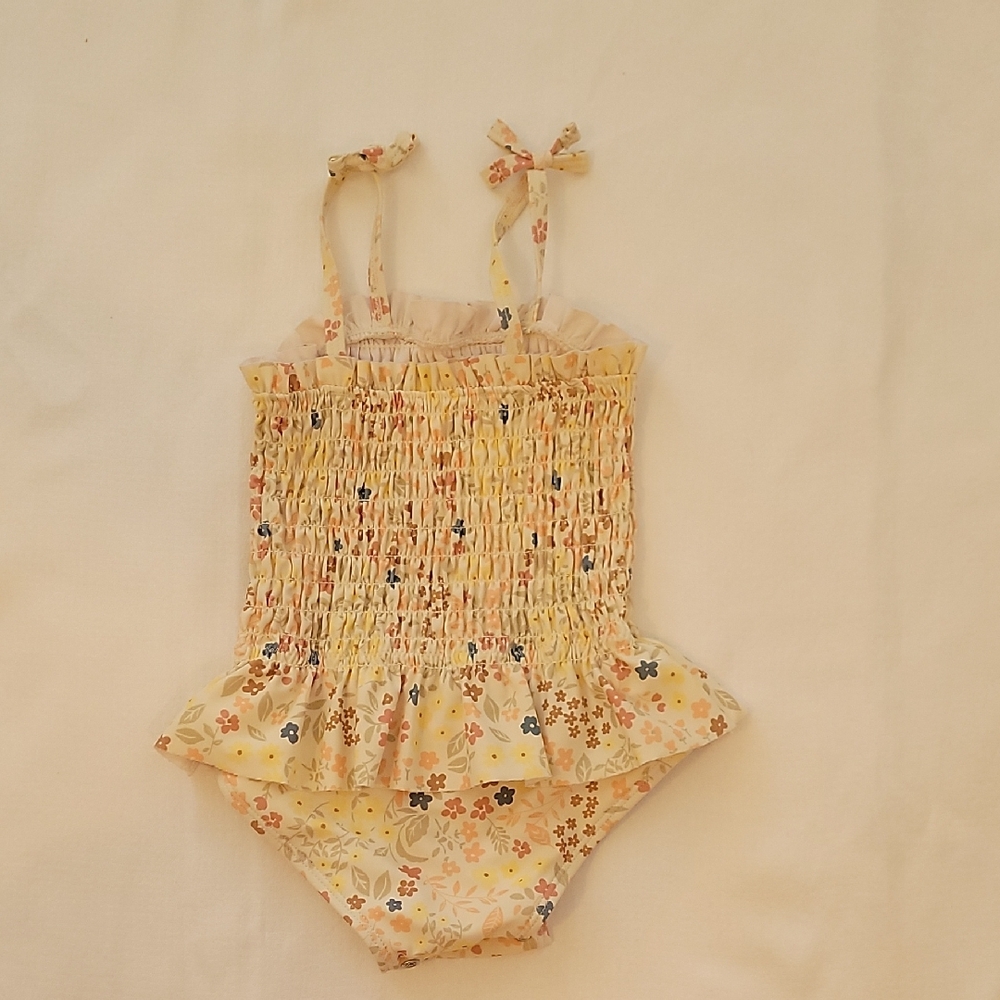 Floral Ruffled Swimsuit - Picture 5 of 6
